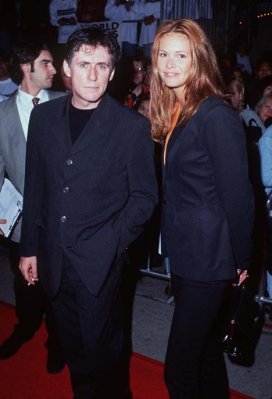 Elle Macpherson photo