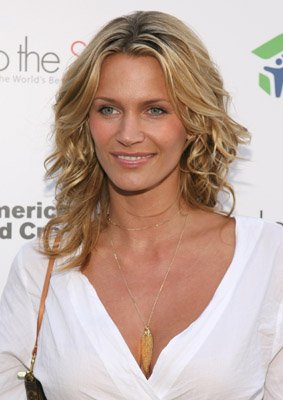 Natasha Henstridge photo