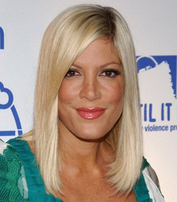 Tori Spelling photo