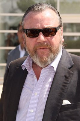Ray Winstone photo