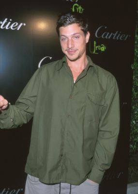 Simon Rex photo