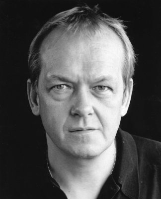 Christopher Fulford photo