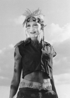 Lori Petty photo