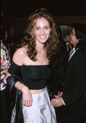 Amy Brenneman photo