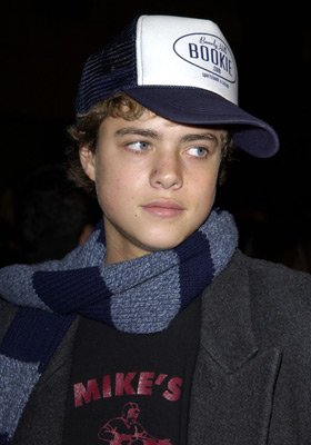 Douglas Smith photo