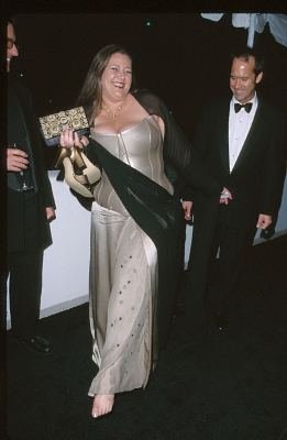 Camryn Manheim photo