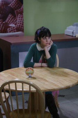 Zooey Deschanel photo