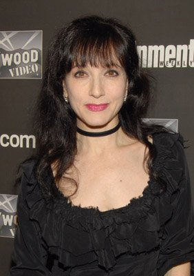 Bebe Neuwirth photo