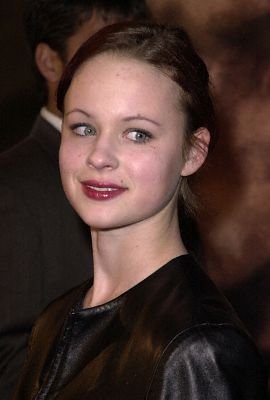 Thora Birch photo