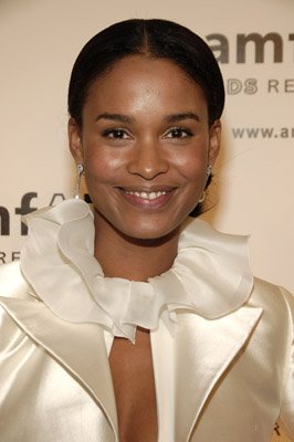Joy Bryant photo