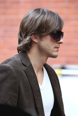 Ashton Kutcher photo
