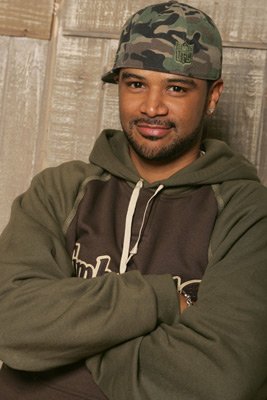 Dondre Whitfield photo