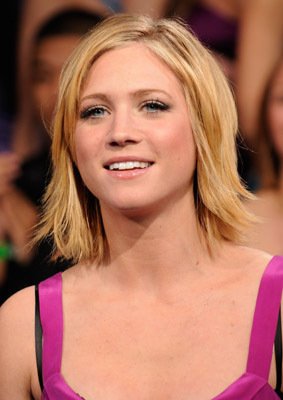 Brittany Snow photo