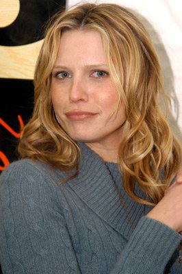 Sara Foster photo