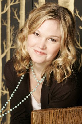 Julia Stiles photo