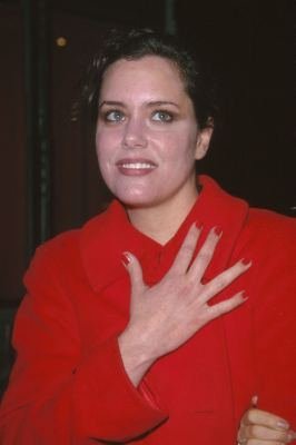 Ione Skye photo