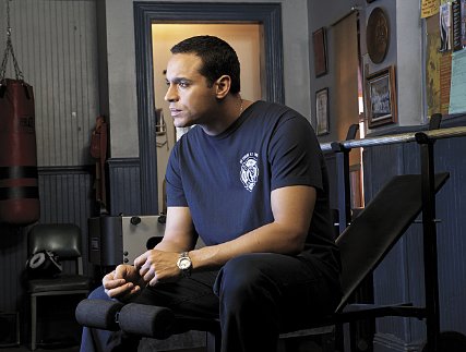 Daniel Sunjata photo