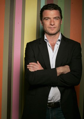 Liev Schreiber photo