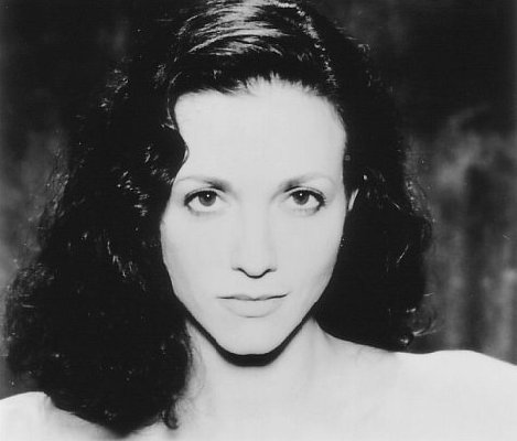 Bebe Neuwirth photo