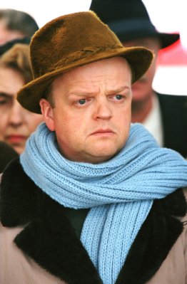 Toby Jones photo