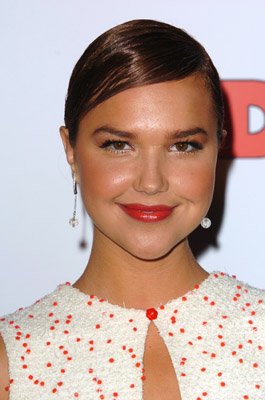 Arielle Kebbel photo