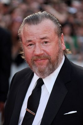 Ray Winstone photo