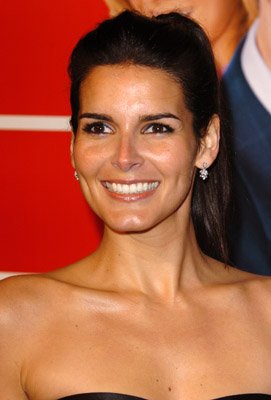 Angie Harmon photo