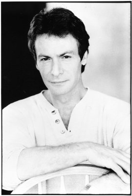 Robin Sachs photo