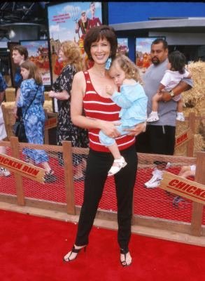 Janine Turner photo