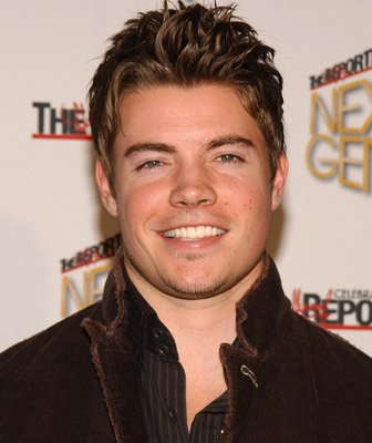 Josh Henderson photo
