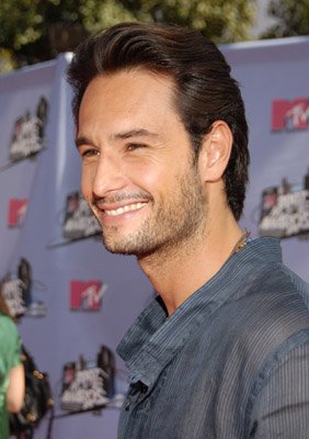 Rodrigo Santoro photo