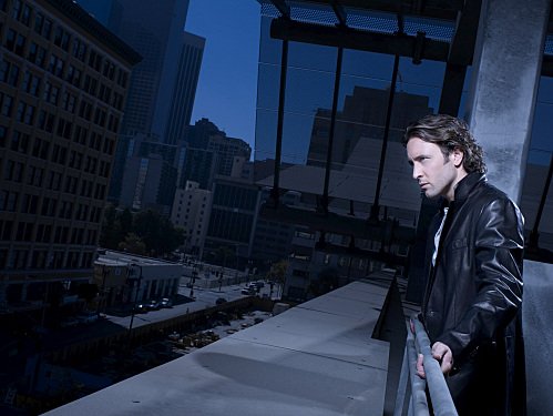 Alex O'Loughlin photo