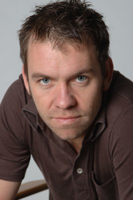 Brendan Cowell photo