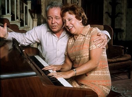 Jean Stapleton photo
