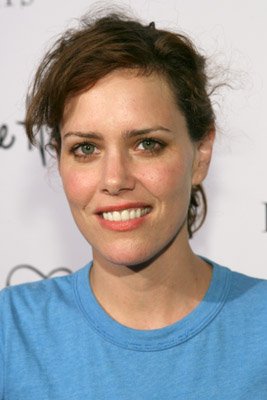 Ione Skye photo