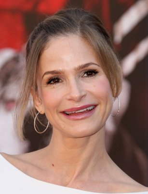 Kyra Sedgwick photo