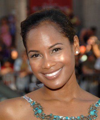 Robinne Lee photo