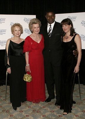 Dennis Haysbert photo