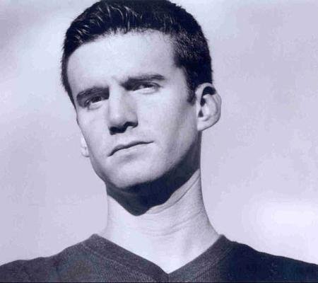 Armando Riesco photo