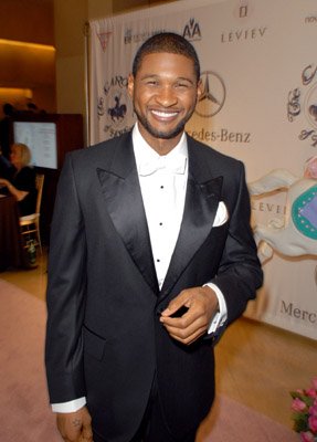 Usher Raymond photo