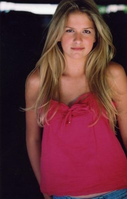 Jordan-Claire Green photo