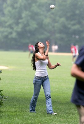 Emmanuelle Chriqui photo