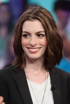 Anne Hathaway photo