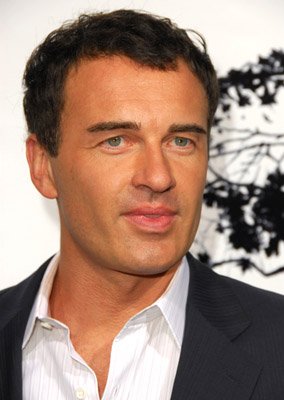 Julian McMahon photo