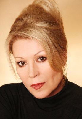 Leslie Easterbrook photo