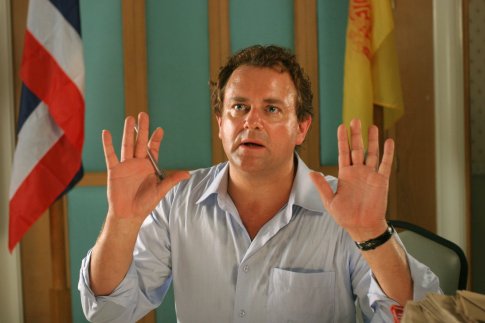 Hugh Bonneville photo