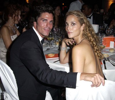 Elizabeth Berkley photo