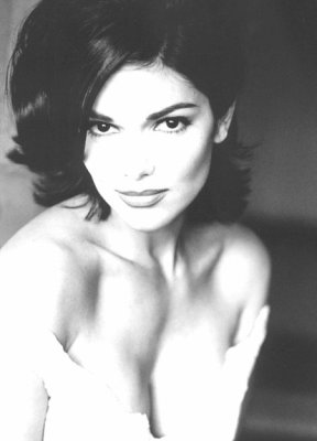 Laura Harring photo