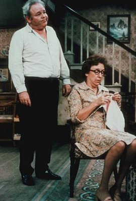 Jean Stapleton photo