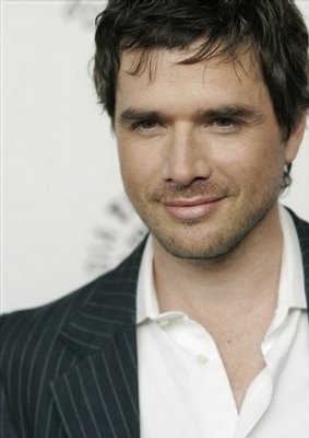 Matthew Settle photo